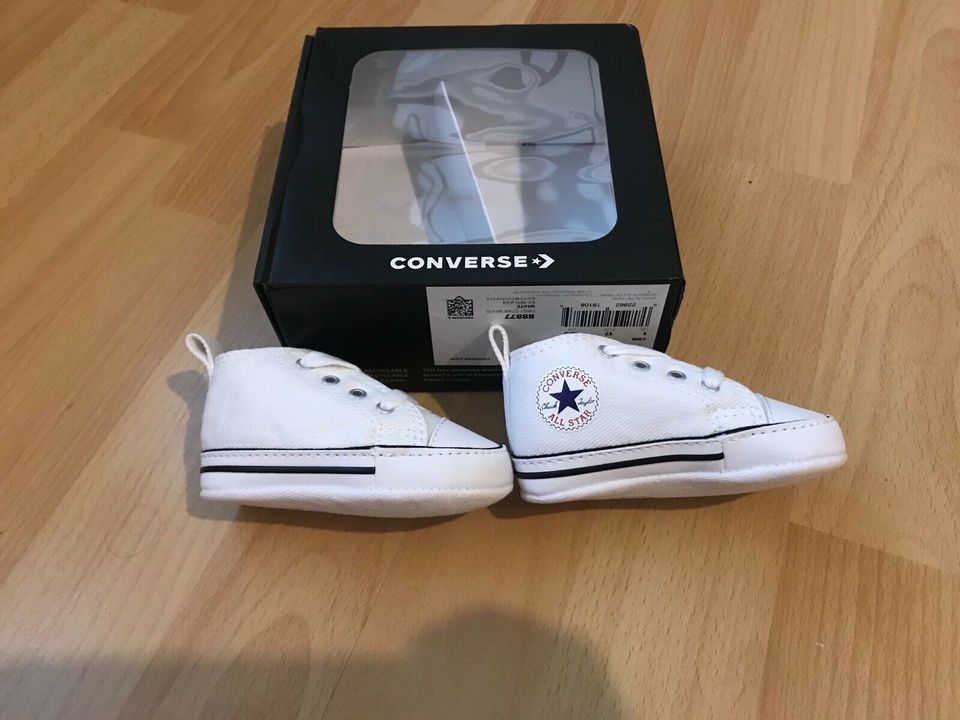 Neue, süße Converse Chucks Gr. 17, weiß, Baby, 10,5cm in Hennef (Sieg)