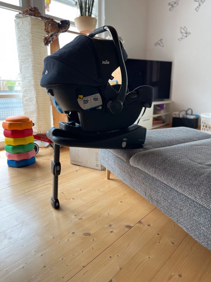 Babyschale Joie I-Gemm mit Isofix Station i-Base Advance in Freiburg im Breisgau