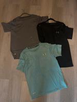 Under Armour Shirts Gr. L/XL Düsseldorf - Oberbilk Vorschau