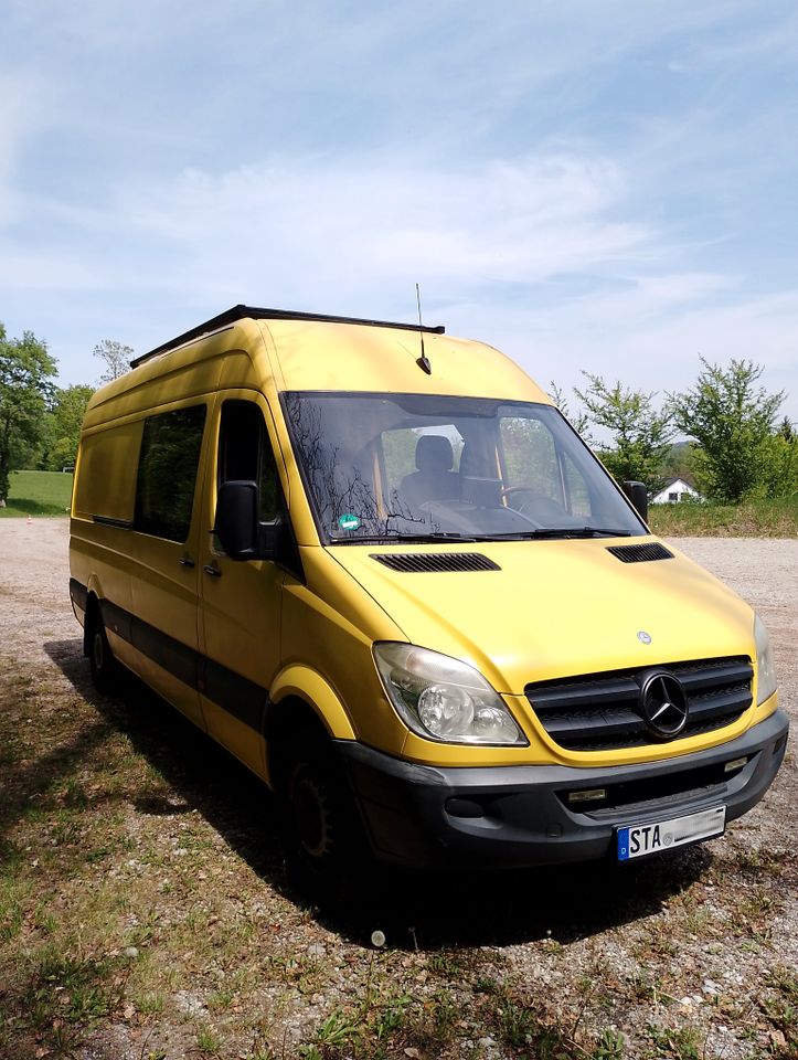 Mercedes Benz Sprinter Wohnmobil Camper Van in Herrsching