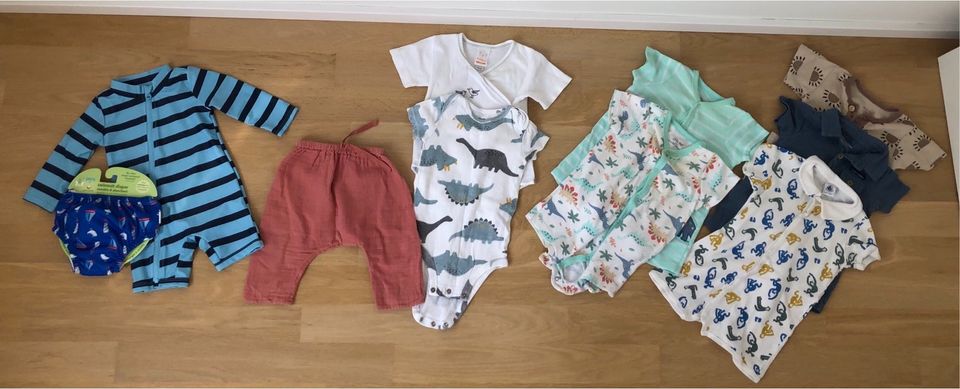 Kleiderpaket Sommer 62/68 (Petit Bateau , Calvin Klein), UV Shirt in Mauritz