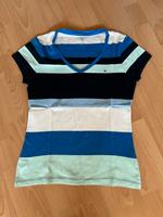 Tommy Hilfiger Tshirt mit V-Ausschnitt Größe L Damen Hessen - Fernwald Vorschau