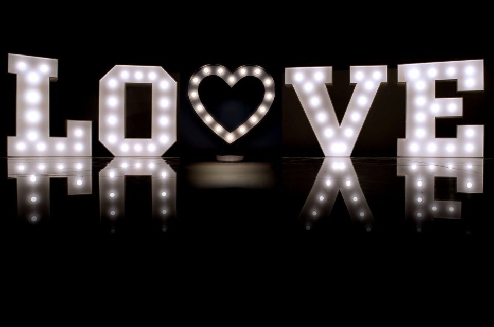 XXL LED Hochzeitsdeko Hochzeit Dekoration Leuchtbuchstaben LOVE in Großbeeren