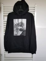 2Pac Hoodie Pullover in gr.L von Mister Tee Nordrhein-Westfalen - Mülheim (Ruhr) Vorschau