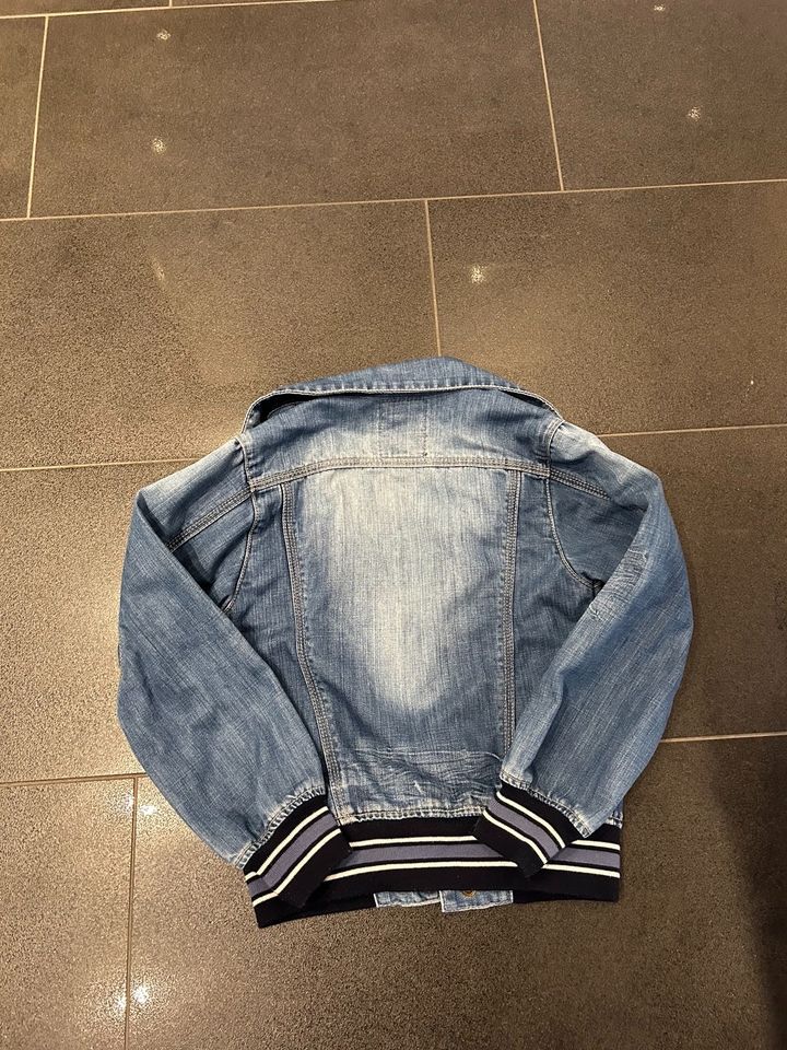 Coole Vingino Jeansjacke Gr. 8 / 128 in Legden