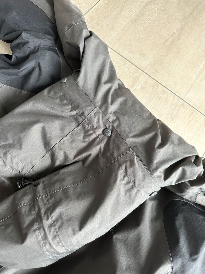 Damen Jack Wolfskin Jacke in Größe XXL in Bokensdorf