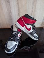 Nike Jordan 1 Weiß, schwarz, rot Sachsen - Chemnitz Vorschau