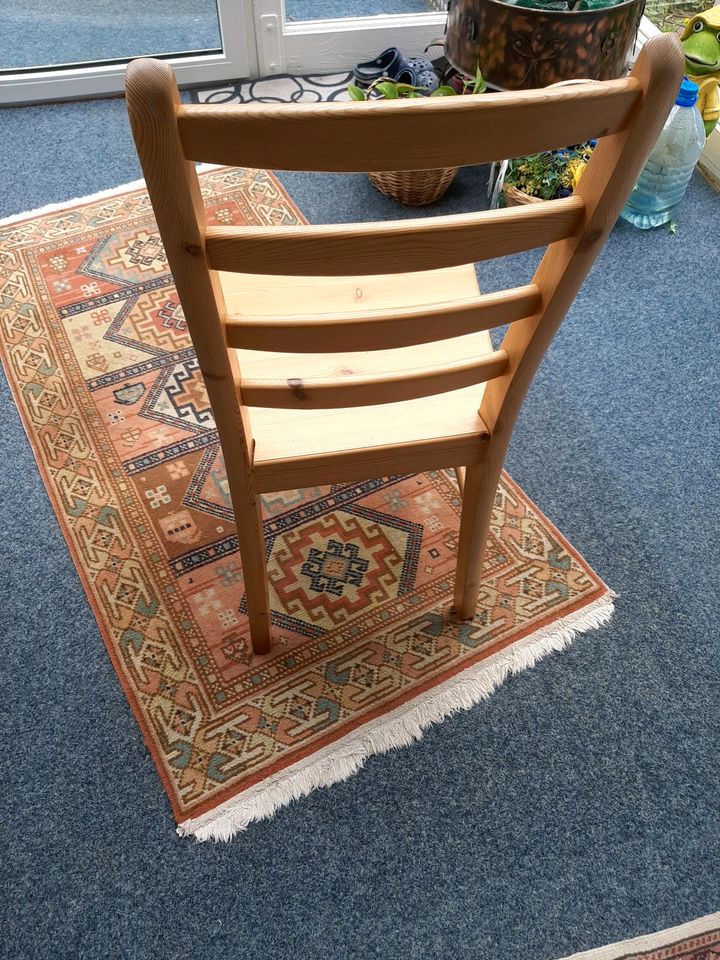 Tisch und 8 Stühle Kiefer in Wuppertal