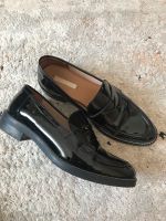 Loafer Leder (Lack) Schuhe H&M 37 Top Zustand Baden-Württemberg - Trossingen Vorschau