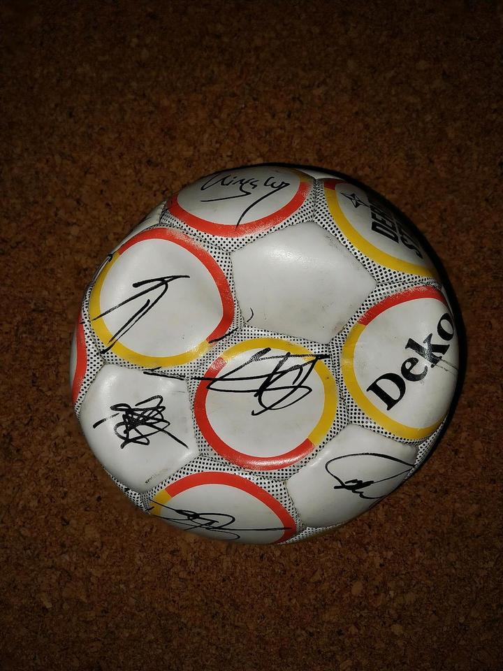 FC Bayern Trikot Ball signiert FC Bayern Fußball München in Eichstätt