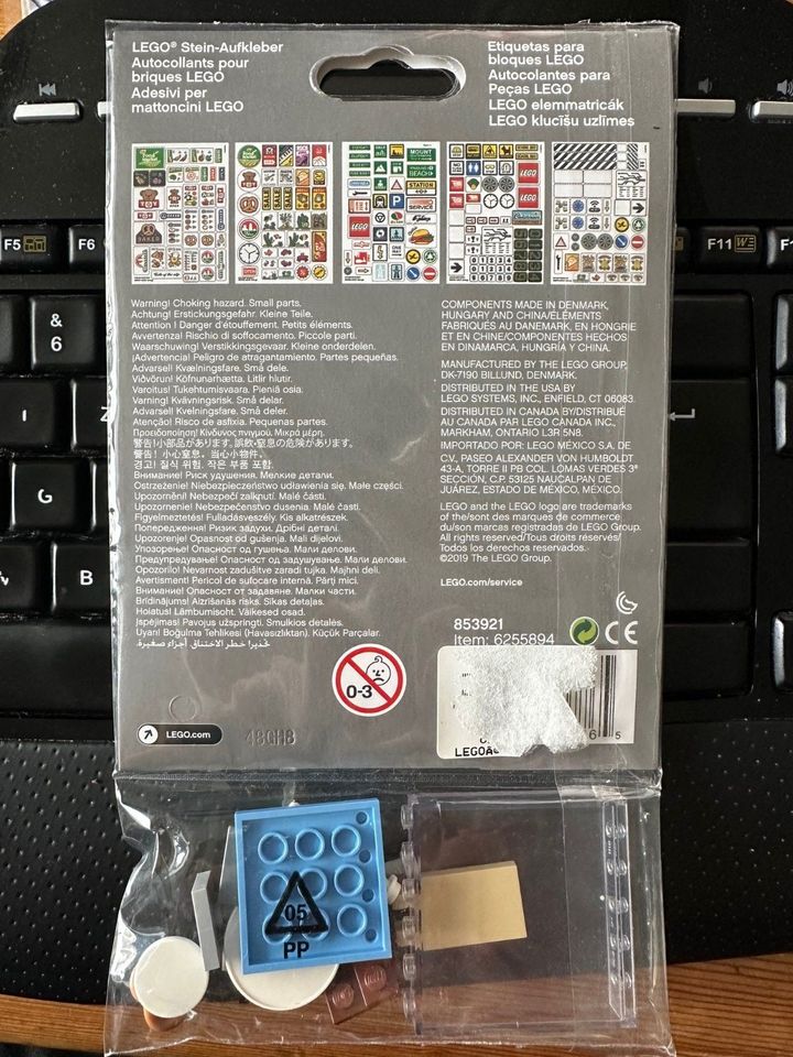 6233894 Lego Brick Stickers Xtra 5 Seiten Aufkleber und 17 Teile in Dortmund