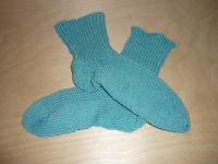 Socken Gr. 35/36 aus hochwertiger Sockenwolle Türkis NEU Nordrhein-Westfalen - Gummersbach Vorschau