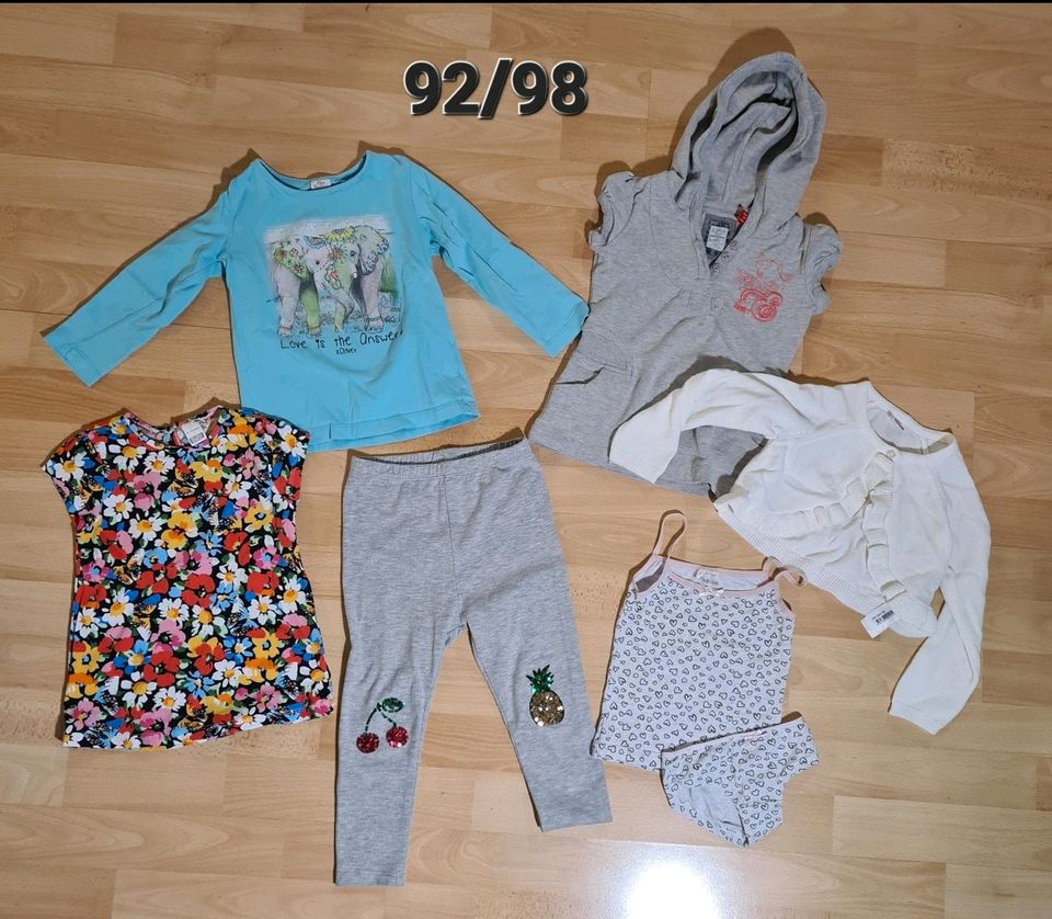 Größe 92/98 Shirt/Bolero/Unterhemd/Unterhose/Hose in Kempten