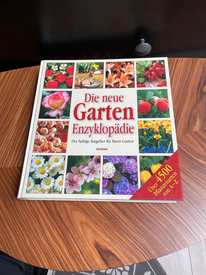 Buch die neue Garten Enzyklopädie Weltbild Gartenbuch in Jüterbog