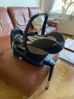 Maxi Cosi Pebble Plus mit Isofix Station und Zubehör Duisburg - Duisburg-Mitte Vorschau