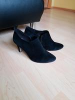 Stiefeletten aus Veloursleder  schwarz Niedersachsen - Wolfenbüttel Vorschau