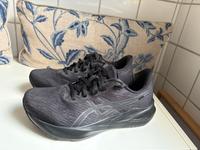 ASICS VERSABLAST 4 Schwarz Gr. 42 Top Zustand Hamburg-Nord - Hamburg Winterhude Vorschau
