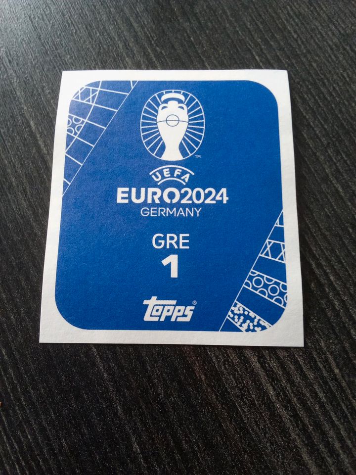 Topps UEFA Euro 2024 Griechenland / Greece Wappen LILA in Giengen an der Brenz