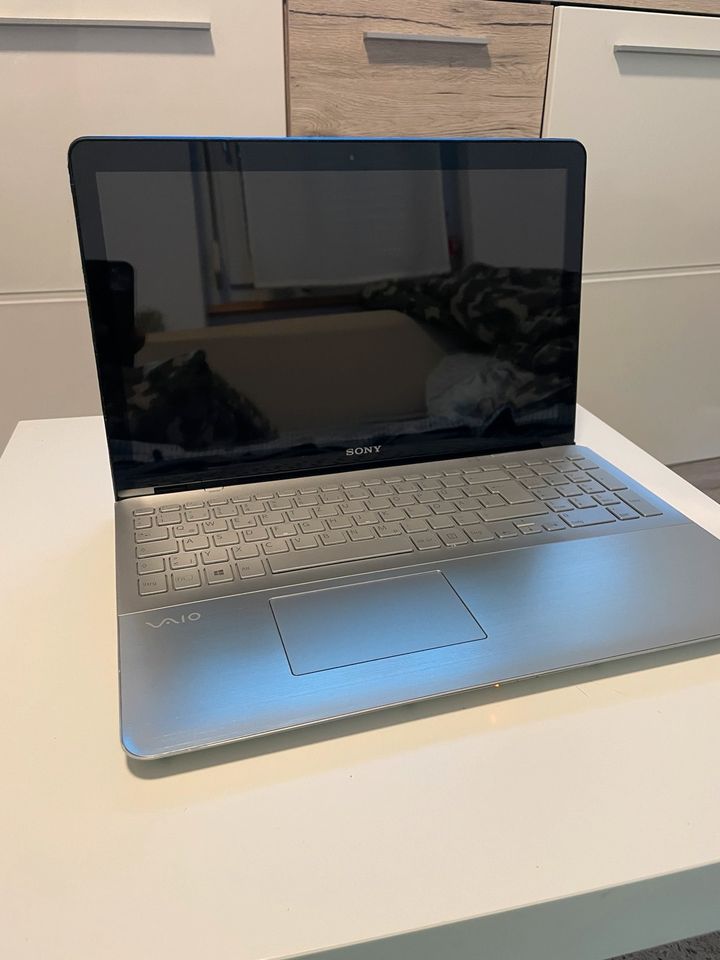 sony SVF15A1C5E i7 Windows 11 8GB Laptop in Nürtingen