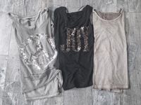 3 Shirts schwarz, grau, Pailletten, S.Oliver, Esprit... Hessen - Bickenbach Vorschau