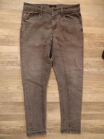tolle Reserved Jeans in grau used look W32 = Gr L Stretch Baden-Württemberg - Obersulm Vorschau