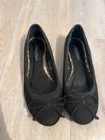 Ballerinas Schwarz mit Schleife Hannover - Mitte Vorschau