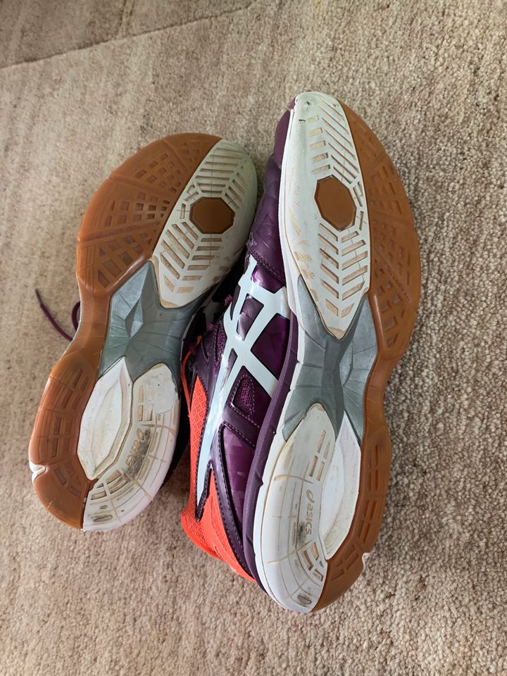 Asics Turnschuhe Gel Größe 41,5 in Issum