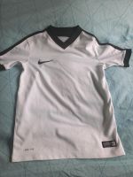 Nike Shirt weiß Kr. München - Haar Vorschau