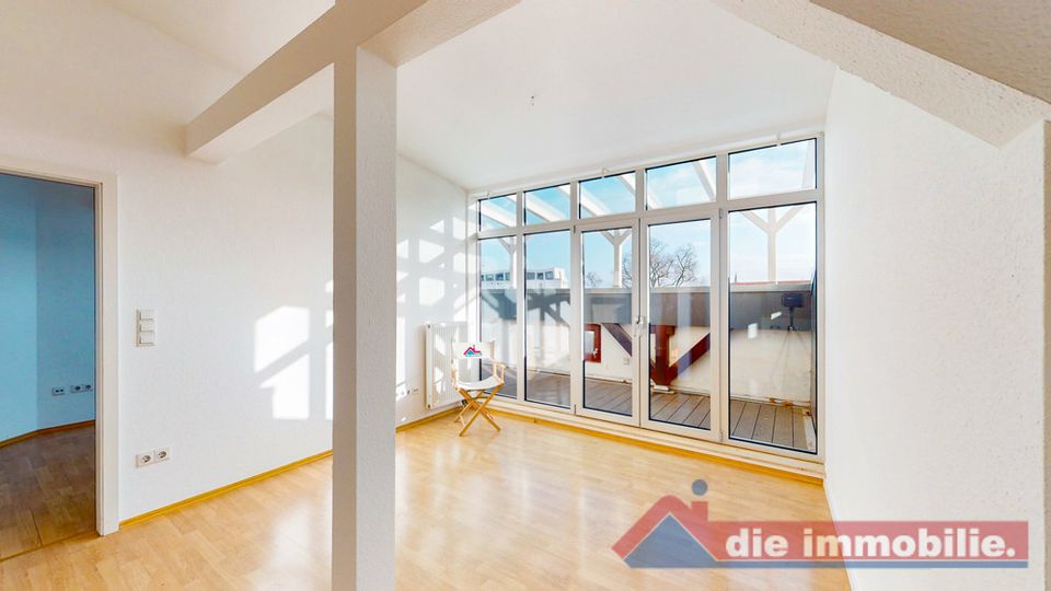 *** DG mit Balkon und offener Wohnküche * 3 Zimmer *** in Magdeburg