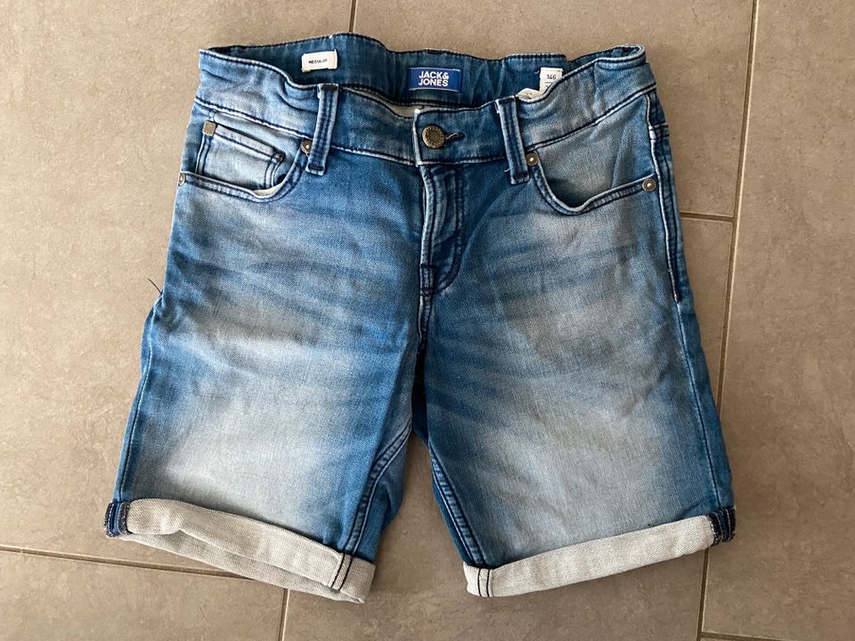 Jack&Jones Jeans Shorts Gr. 146 in Erlenbach am Main 