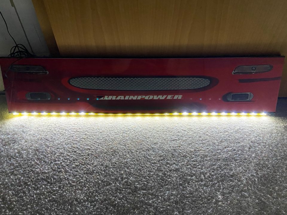 Autobett mit LED-Beleuchtung in Langenweddingen