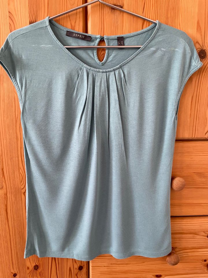 Top Shirt Bluse Esprit Faltenshirt Viskose 36 XS neuwertig türkis in Lübeck