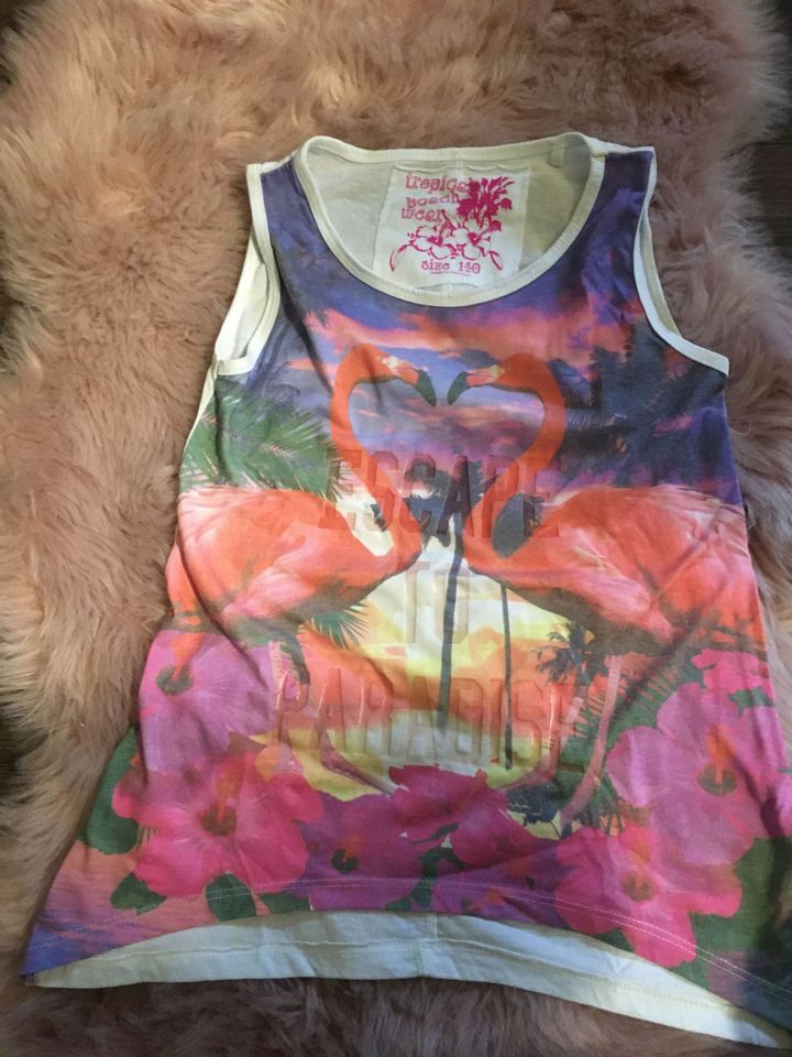 Mädchen Shirt Flamingo gr. 140 in Frankfurt am Main