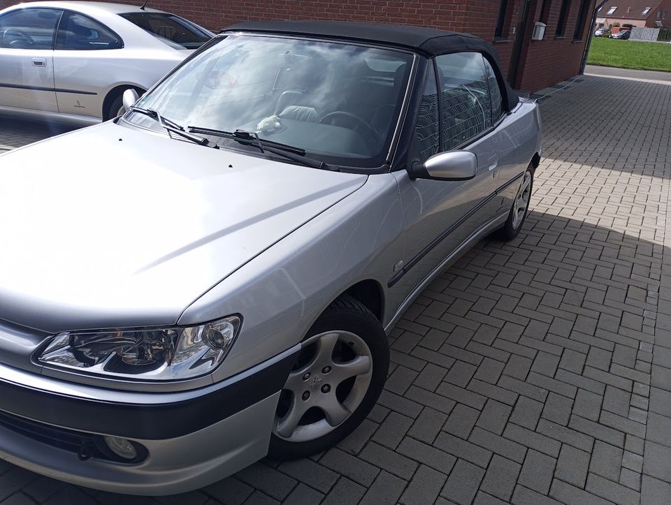 Peugeot 306 Cabrio, Pininfarina, Phase 2, 3003/832 in Südlohn