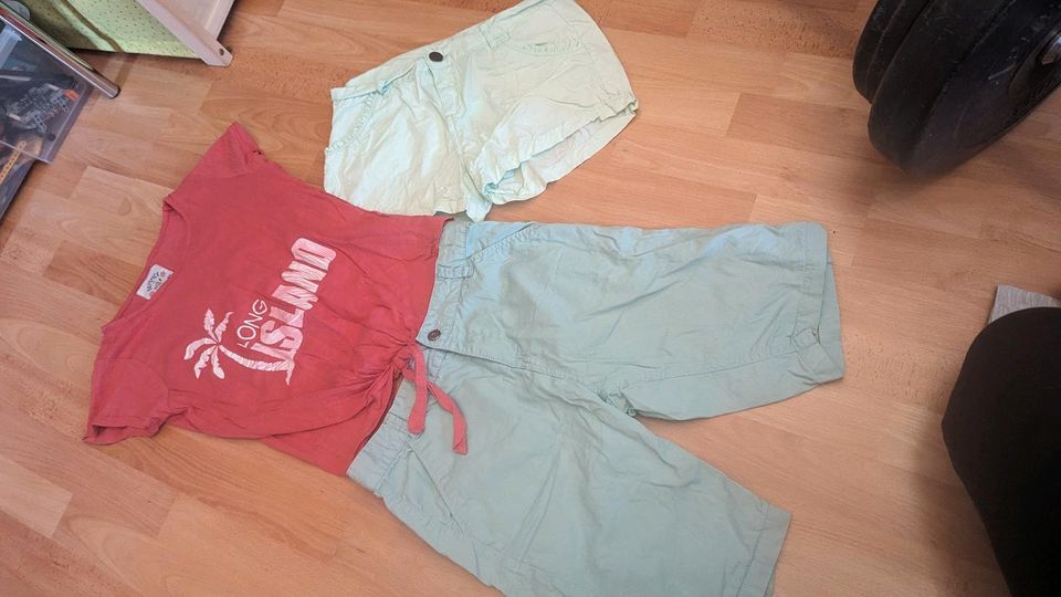 Kurze Hosen und T-Shirt Set Größe 164 in Heinsberg