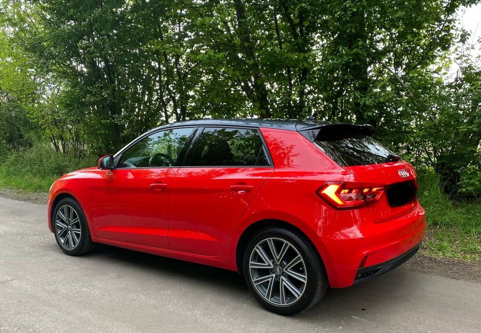 Audi A1 Sportback 1.0 TFSI -Garantie- in Stade