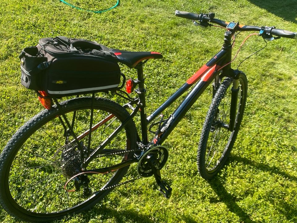 Cube - Trekking - Mountainbike, XT-Ausstattung, Alu, 28 Zoll-Räde in Günzburg