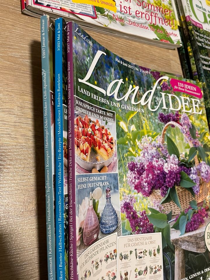 Viele Zeitschriften Landhaus Garten Deko wohnen Lisa zuhause 2024 in Hennef (Sieg)