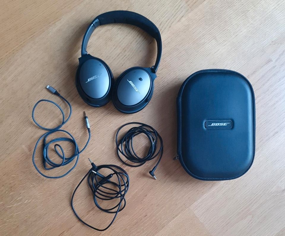 BOSE QC 25 Noise canceling Kopfhörer lightning adapter in Berlin