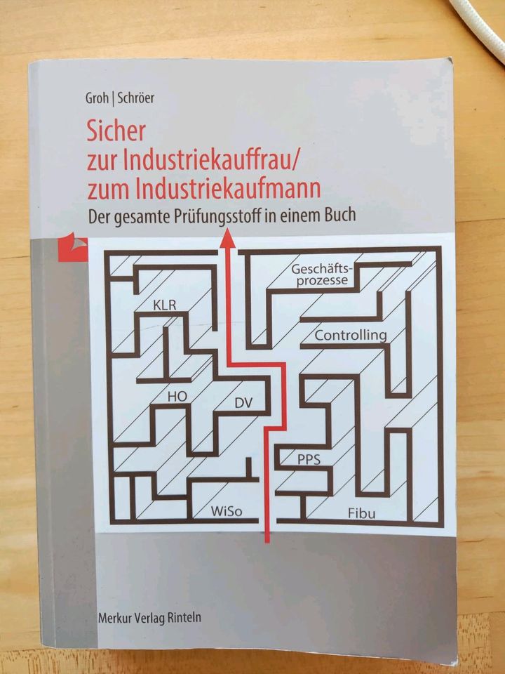 Lernstoff Industriekauffrau/-kaufmann in Aitrang