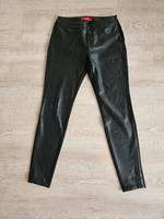 Hose vorne Kunstleder hinten Stoff s.Oliver schwarz Gr. 34/XS Sachsen-Anhalt - Halle Vorschau