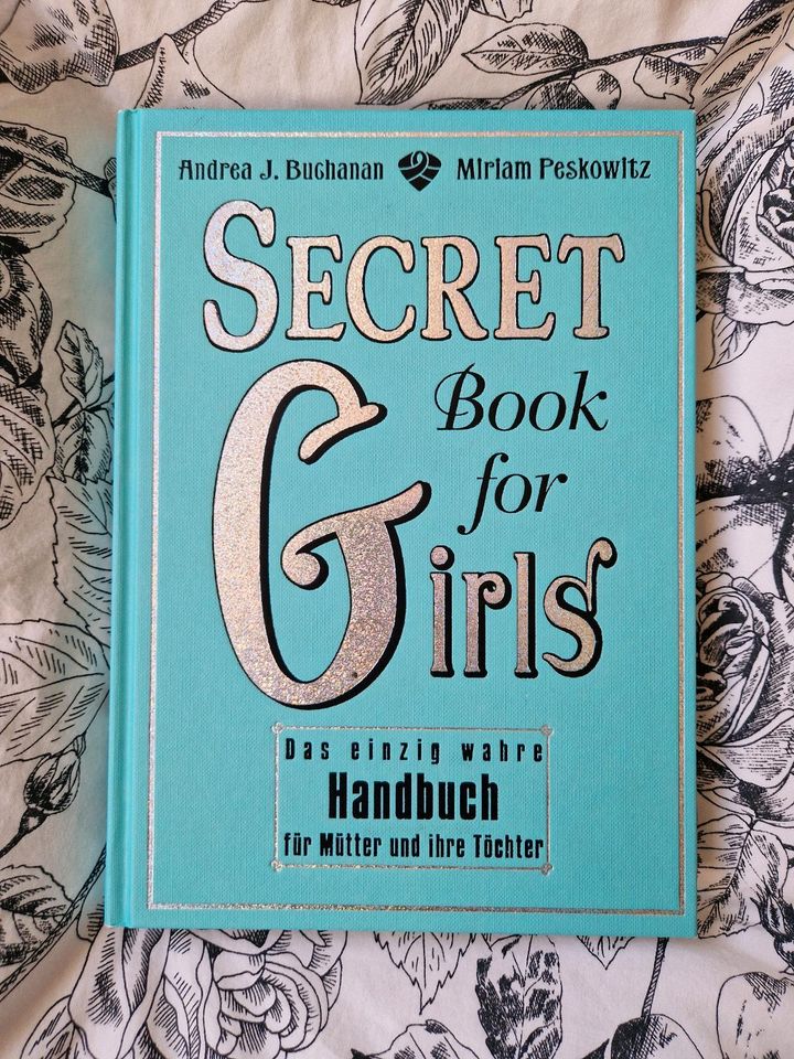 Secret Book for Girls - Handbuch für Mädchen in Magdeburg