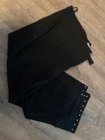 Kürzer geschnittene schwarze Hose mit silbernen Details Gr.54 Saarland - Schmelz Vorschau