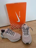 Nike Renew Serenity Run Turnschuhe wie neu 37,5 Saarland - Nonnweiler Vorschau