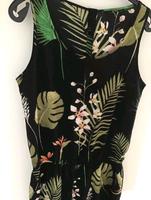 Only Jumpsuit schwarz grün bunt Botanik Blumen Bayern - Kalchreuth Vorschau