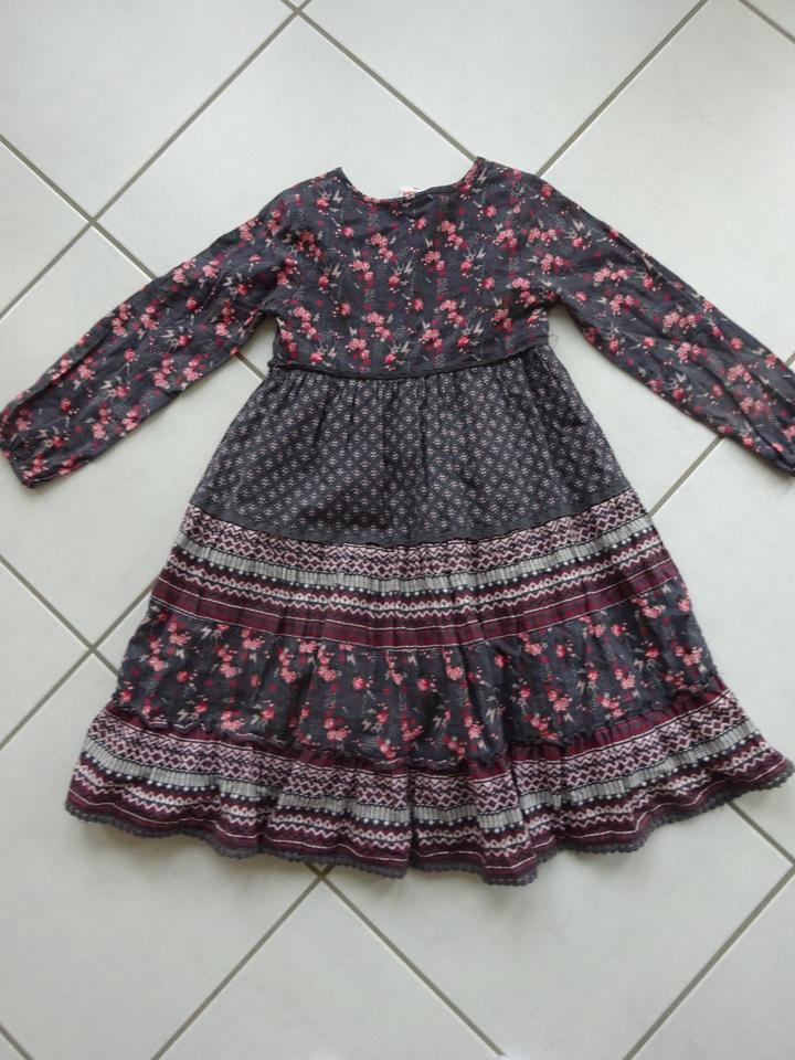 Kleid Herbstkleid langarm grau gemustert 2-lagig Größe 122 in Ebensfeld