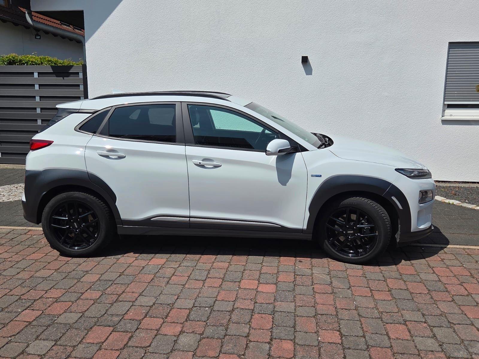 Abbildung des Autos Hyundai KONA Elektro ELE…