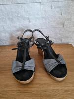 Esprit Keil Absatz Sandaletten Sandale Stoff schwarz Gr.41 Top Baden-Württemberg - Engelsbrand Vorschau