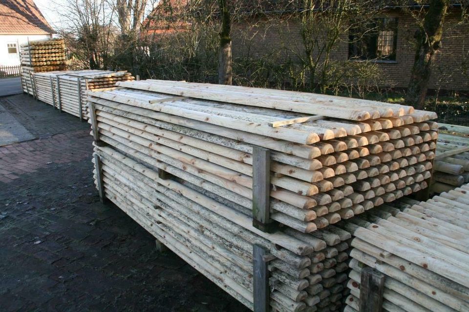 Halbrundriegel - Halbpalisaden - Holz - 8 x 250 cm - "Rohware" in Wagenfeld