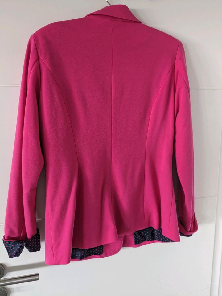 Toller pinker Blazer von Vero Moda in Deggendorf